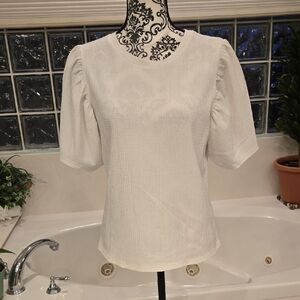 Chic White Textured Blouse with Puff Sleeves